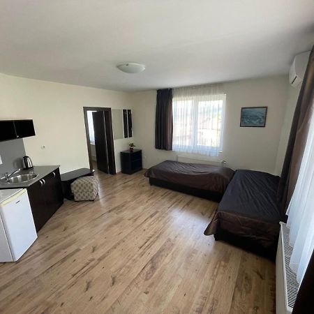 ספרבה בניה Hotel Radi מראה חיצוני תמונה