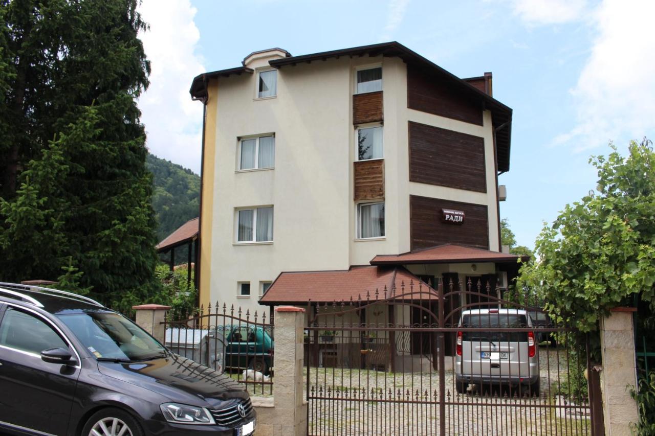 ספרבה בניה Hotel Radi מראה חיצוני תמונה